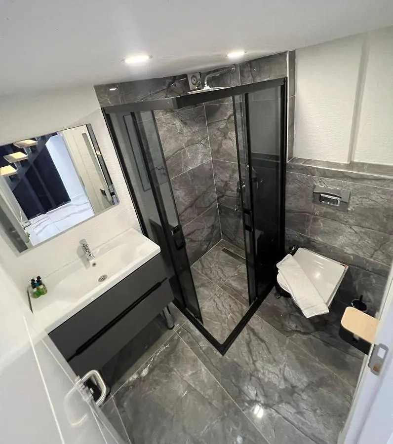 Costa Linn Premium Çeşme