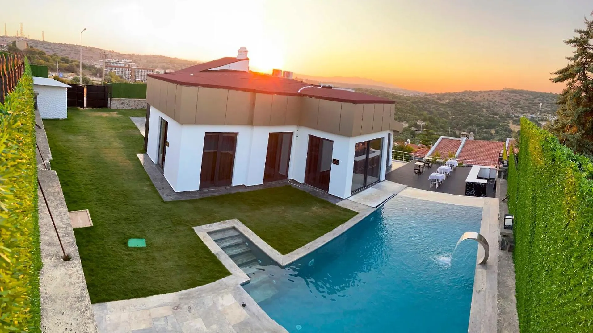 Costa Linn Premium Çeşme